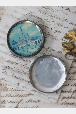 Lourdesblikje "Pastilles a L'Eau de la Grotte"