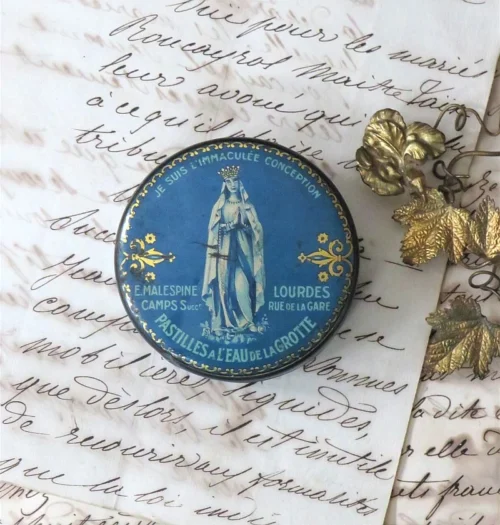 Lourdesblikje "Pastilles a L'Eau de la Grotte"
