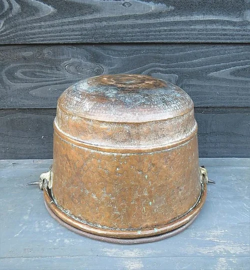 Antieke koperen ketel