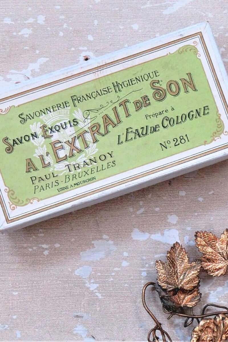 Oude Franse zeepdoos “A L’ Extrait de Son”
