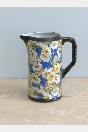 Antieke kan “Millefleurs”