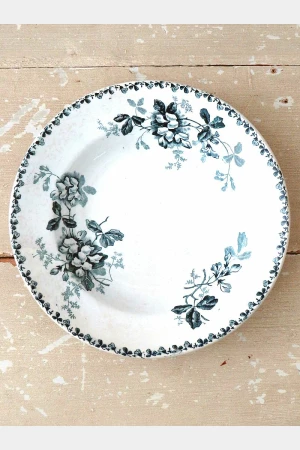 Bord St. Amand & Hamage  "Acacia"