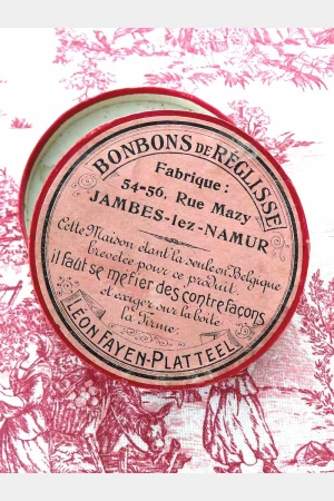 Oud doosje “Bonbons de Réglisse”