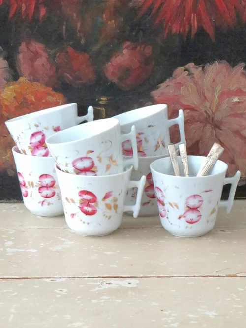 Antieke Franse chocoladekop “Bloemen”