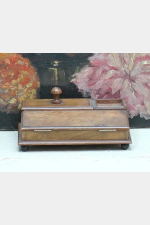 Oude houten bureau-organizer
