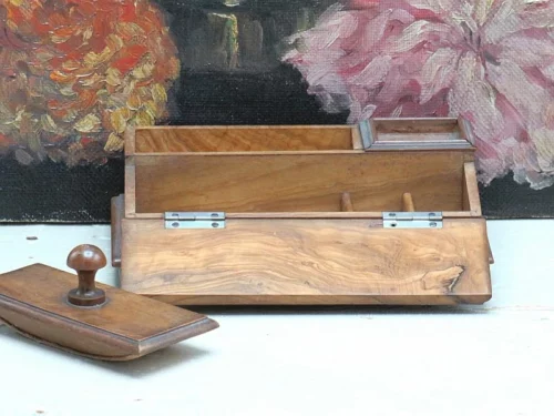Oude houten bureau-organizer