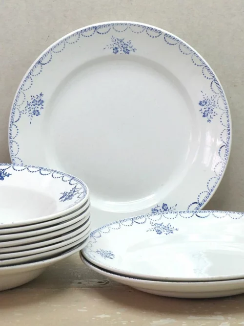 Frans diepbord Ceranord St Amand 427 "Bloemen blauw/wit"