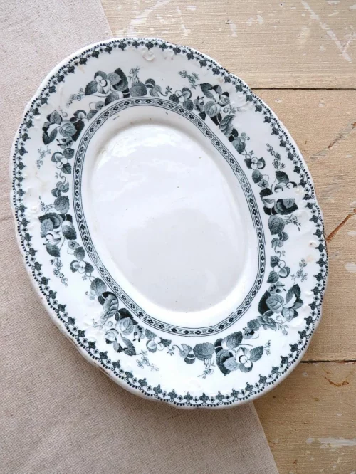 Oud ovaal schaaltje “Veronica”