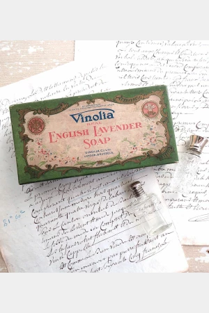 Oude zeepdoos Vinolia "English Lavender Soap"