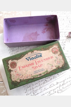 Oude zeepdoos Vinolia "English Lavender Soap"