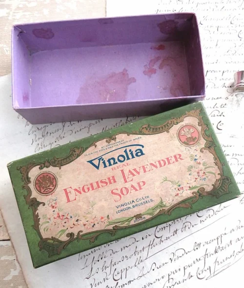 Oude zeepdoos Vinolia "English Lavender Soap"