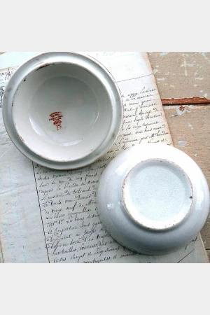 Antiek Engels schaaltje met deksel  "Devon Ware Fieldings" -  Stoke on Trent