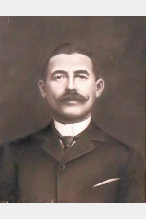 Antieke foto heer, 1910 (40x49cm)