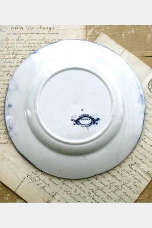 Antiek bord “La Laitière”