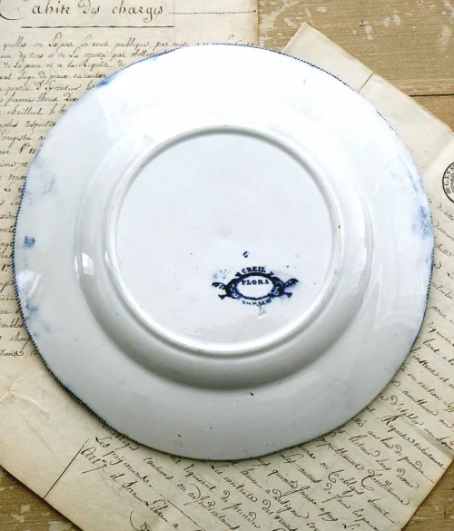 Antiek bord “La Laitière”