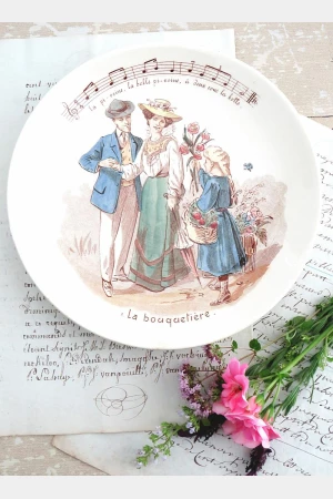 Frans decoratief bord Sarreguemines "La bouquetière"