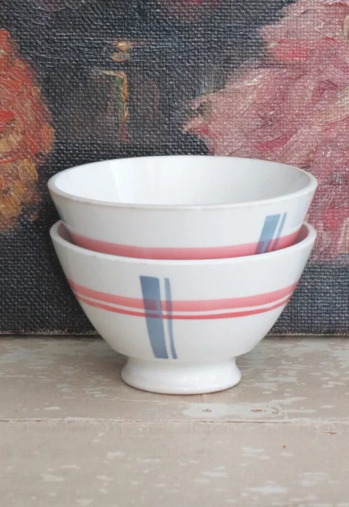 Oude Franse spoelkom “Rood/ blauw geruit”