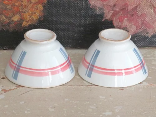 Oude Franse spoelkom “Rood/ blauw geruit”
