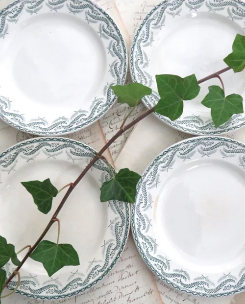 Oude Franse dessertbordjes – St. Amand “Rejane”