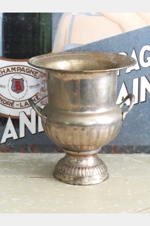 Oude verzilverde wijn-/ champagnekoeler