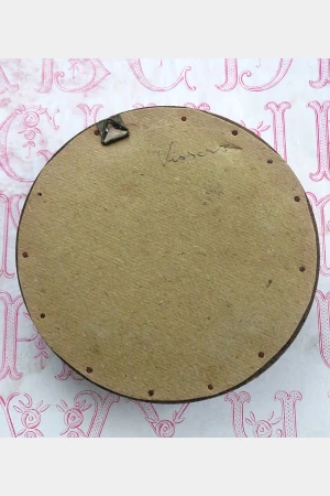 Oud  borduurwerk / petite point   "Vogeltje op een tak"
