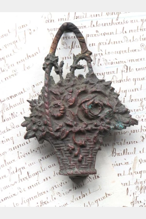 Antiek Frans bronzen ornament "Bloemenmand"