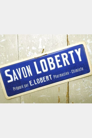 Oud Frans recamebordje "Savon Loberty"