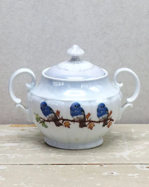 Antieke suikerpot  "Victoria "3 Kleine vogeltjes "