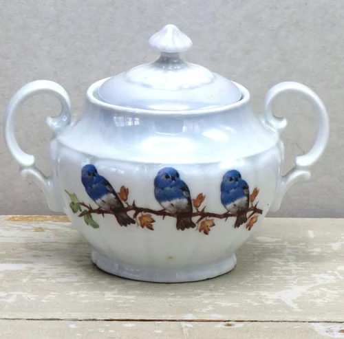 Antieke suikerpot  "Victoria "3 Kleine vogeltjes "