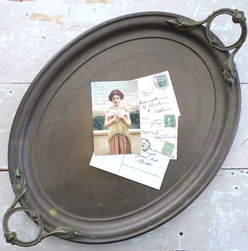Oud ovaal dienblad