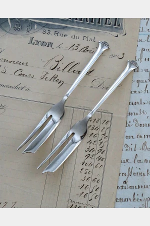 2 Vorkjes  Harrison Bros & Howson Alpha Silver Plate