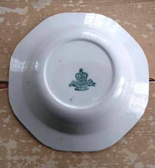 Oud schaaltje Wood & Sons LTD