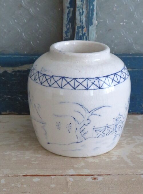 Oude gemberpot wit/ blauw