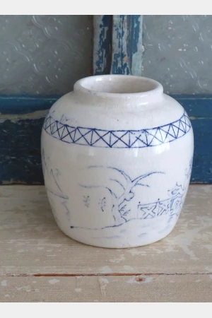 Oude gemberpot wit/ blauw