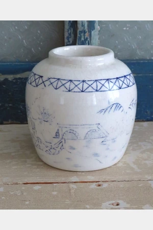Oude gemberpot wit/ blauw