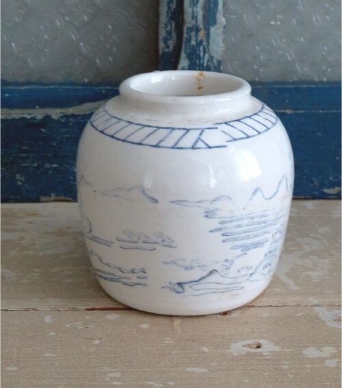 Oude gemberpot wit/ blauw