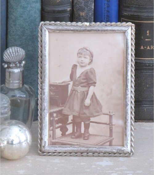Oud verzilverd fotolijstje