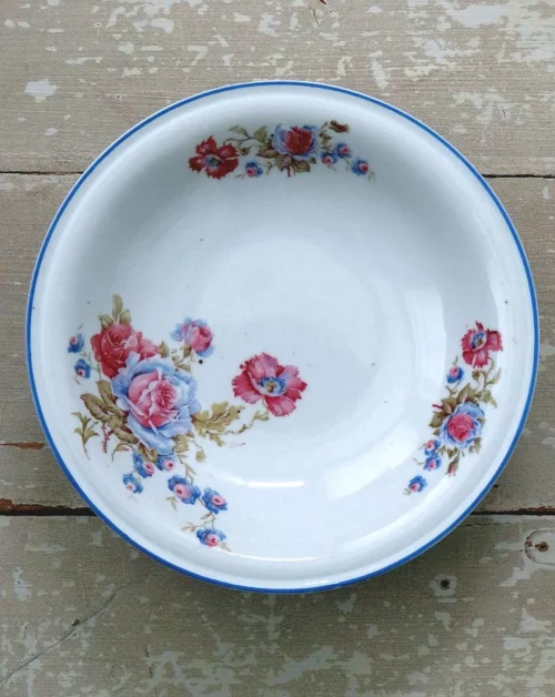 Franse koekjesschaal op voet "Rozen & Papavers"