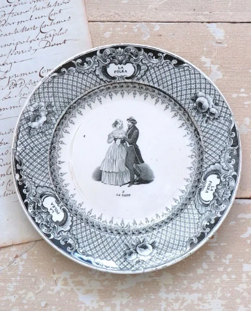 Antiek Frans bordje  Creil et Montereau "La Polka - La Valse"