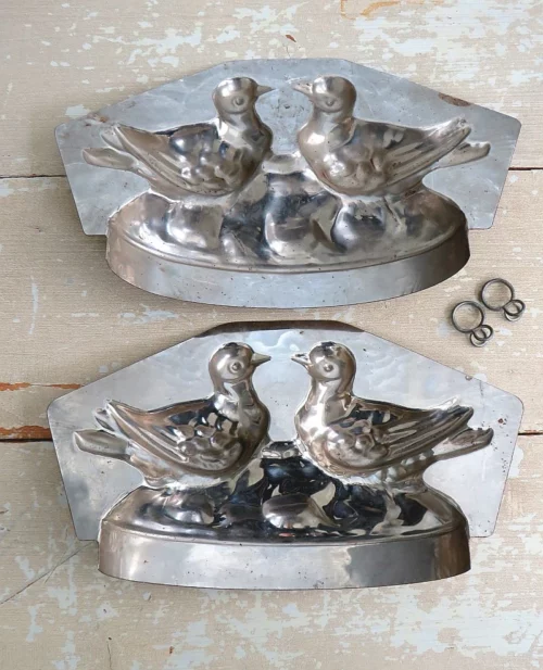Oude chocoladevorm "Tortelduifjes"