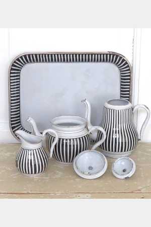 Oude Franse emaille thee- & koffieset " Art-Deco"