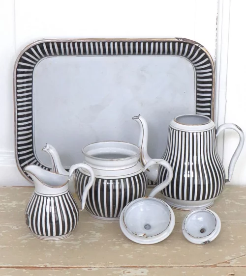 Oude Franse emaille thee- & koffieset " Art-Deco"