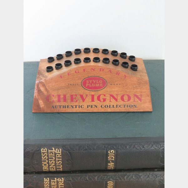 Originele  vintage Chevignon reclame display