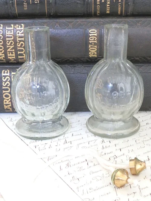 Antiek olielampje met Franse tekst  " 8 Nuits pour 5 Centimes"
