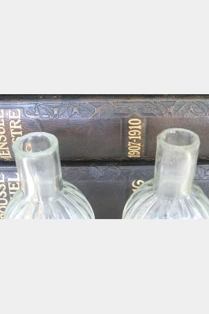 Antiek olielampje met Franse tekst  " 8 Nuits pour 5 Centimes"