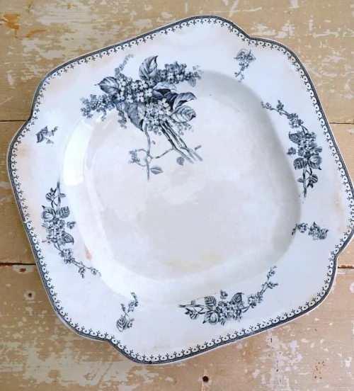 Schaal Petrus Regout "Meibloem"