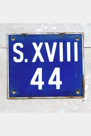 Oud emaille bordje “S.XVIII 44”