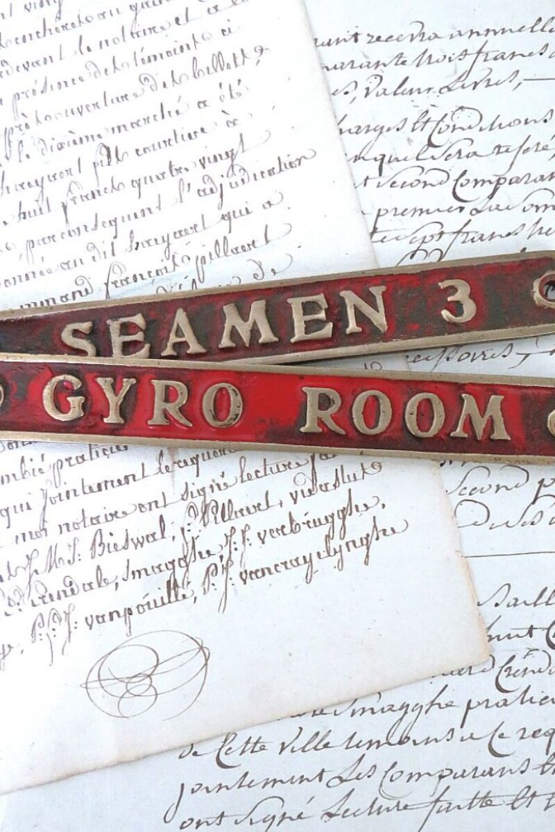 Antiek Engels maritiembordje  "GYRO ROOM"