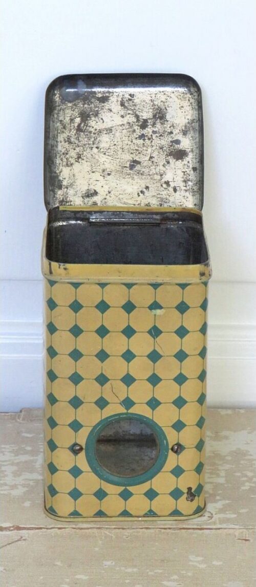 Oud vensterblik "Confiserie St. Jacques"