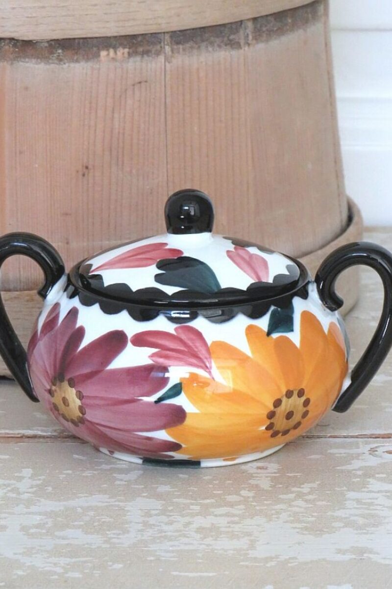 Suikerpot Majolica Schramberg "Herfstbloemen"